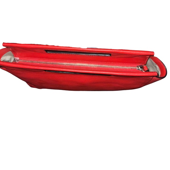 COACH Legacy Leather Basket Clutch in Carnelian - Pristine Condition - Picture 5 of 15